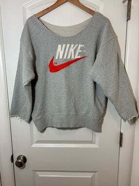 Nike Gray Crewneck Sweatshirt
